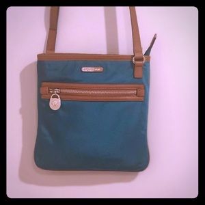 Michael Kors Kempton Medium Cross Body Bag